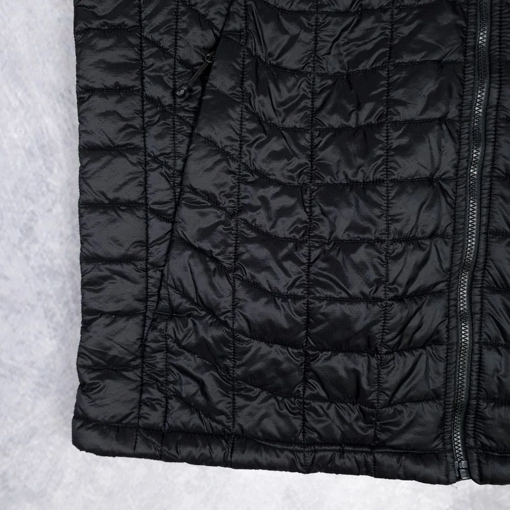 The North Face Thermoball Vest Mens Medium Black Quilted Lightweight Hike